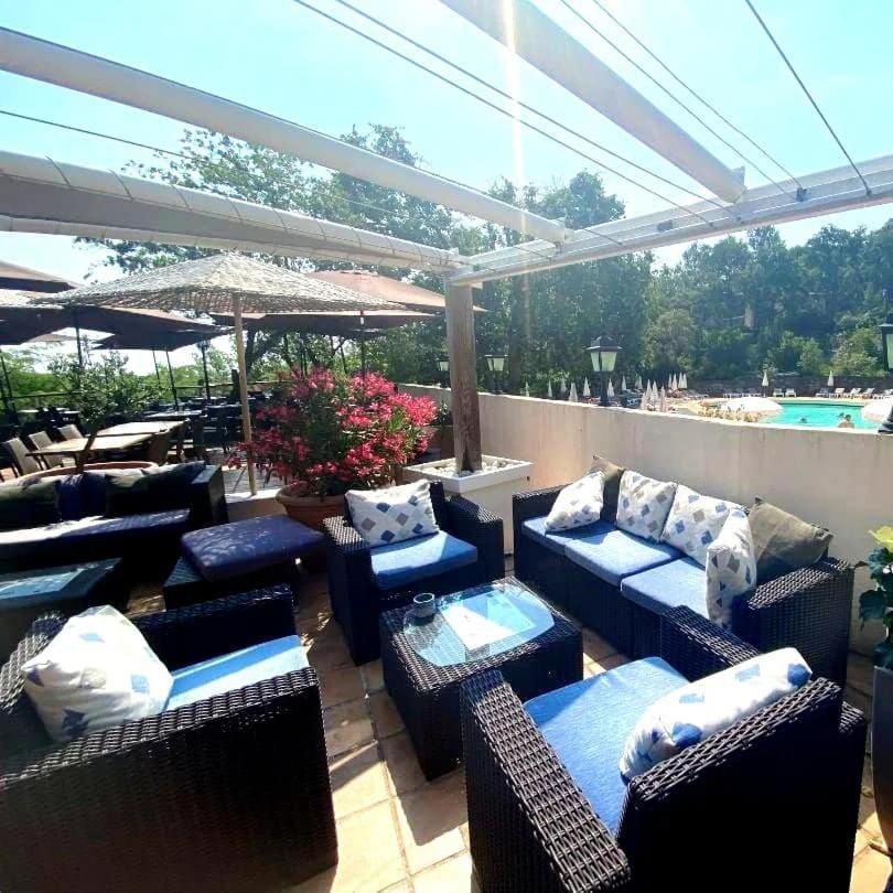 Charmant Appartement Village Restanques De Saint Tropez Grimaud Exterior foto
