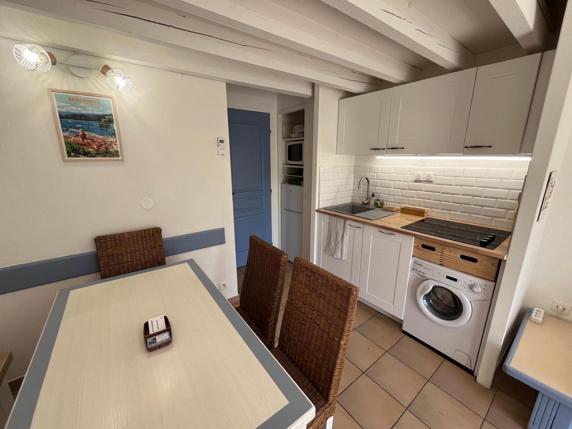 Charmant Appartement Village Restanques De Saint Tropez Grimaud Exterior foto